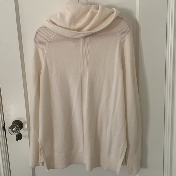 Athleta white long sleeve sweater - Picture 2 of 3